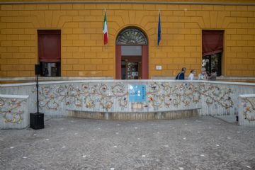Il fregio realizzato dai bambini della scuola Primaria di Baricella